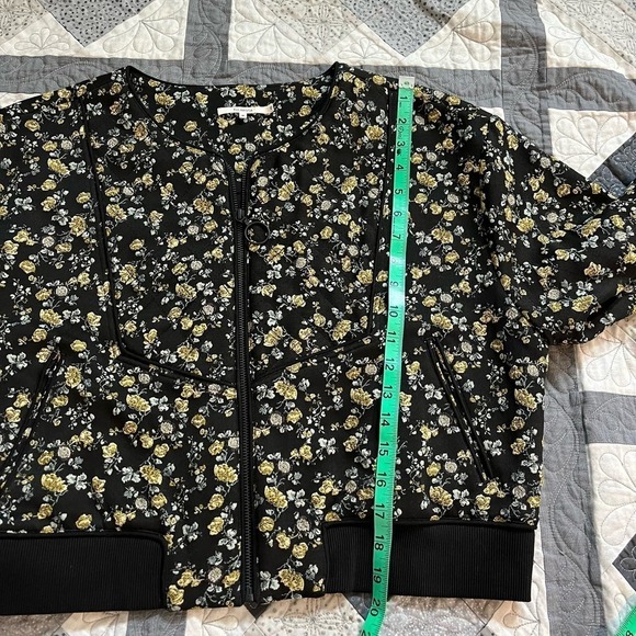 Tularosa revolve Isabelle Jacket in Yellow Rose Floral cropped medium - Picture 11 of 12